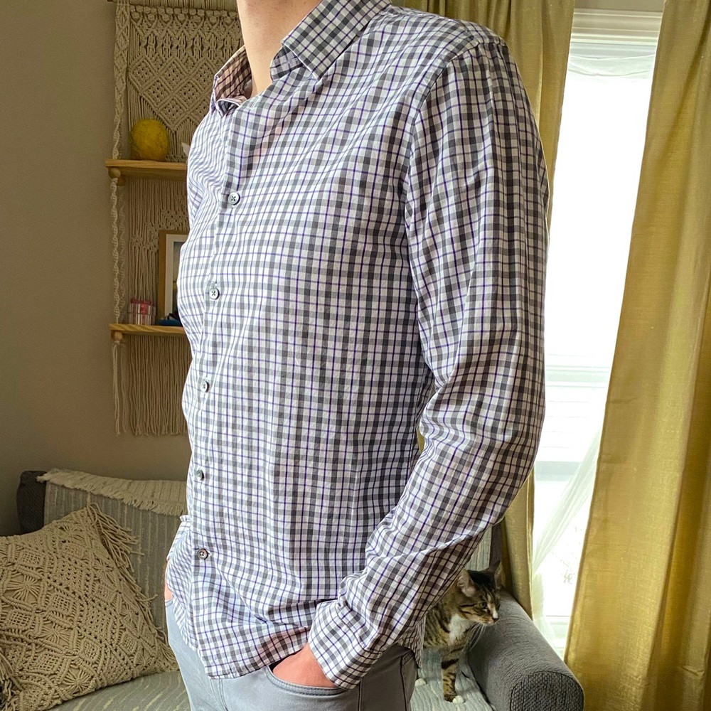 Express Fitted Men’s Button Down Size Medium - image 4